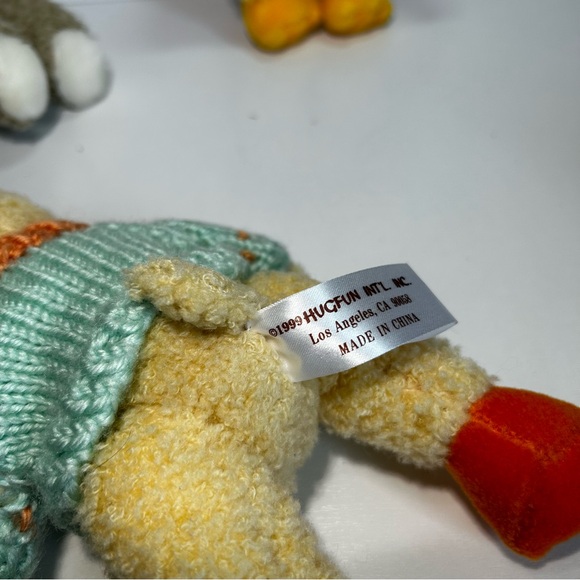 1999 HUGFUN Int’l Plush Wearing Sweater Lot Of 3 Bunny Chicken And Duck 9” - Picture 6 of 7